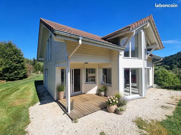 Maison 8 pièces 140 m²