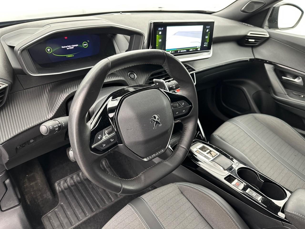 Peugeot 2008 puretech 130 s&s eat8 allure pack — photo 8