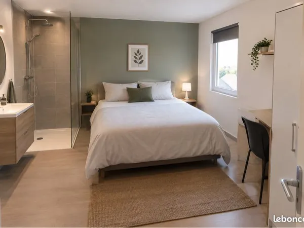 Chambre avec salle d'eau privative dans une colocation