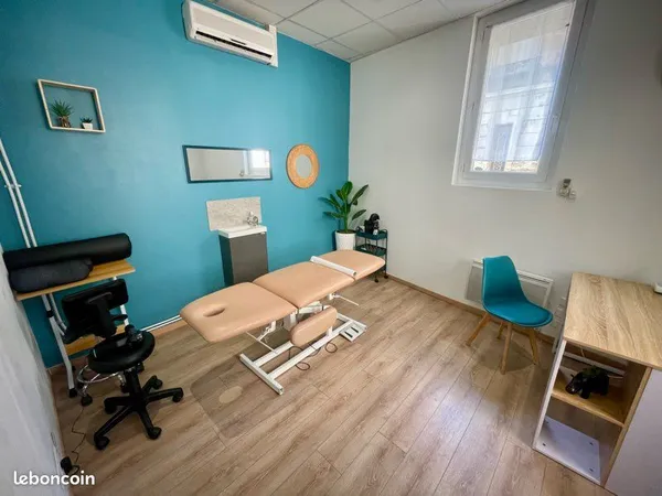 Bureau et espace de travail Location Montpellier 2p 15m² 100€