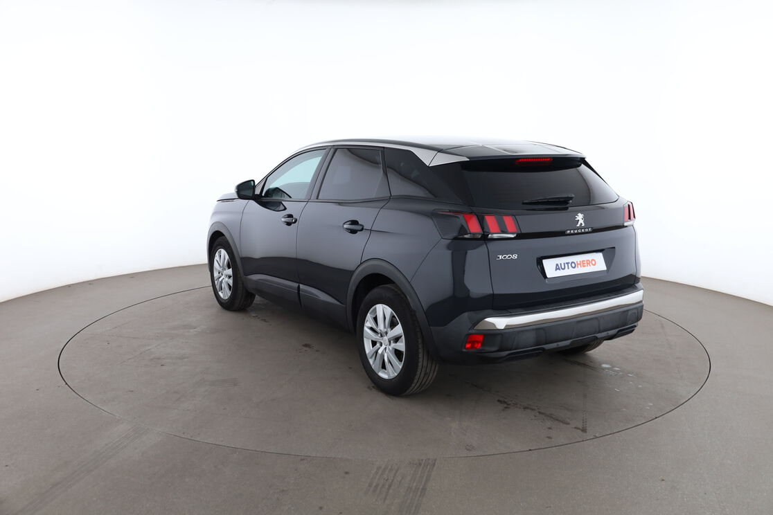 Peugeot 3008 1.2 PureTech Active — photo 3
