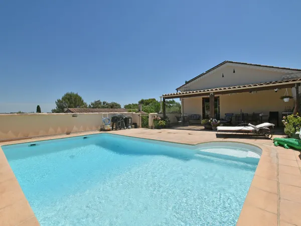 Spacieuse maison d'env. 194m2 sur terrain d'env. 1423m2 avec