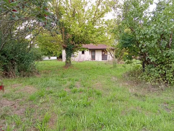 Terrain en individuel 700 m²