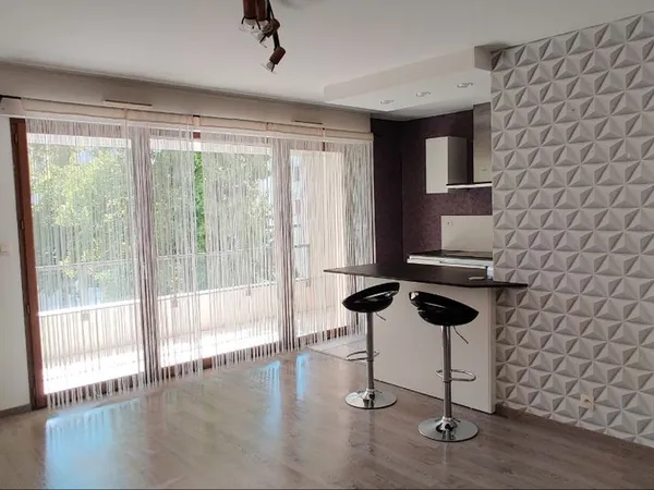 T3 avec terrasse, box et parking - Saint-Jacques-de-la-Lande