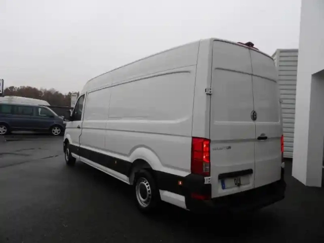 Volkswagen Crafter fg 35 l4h3 2.0 tdi 140ch business traction bva8 — photo 9