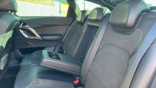 DS DS5 2.0 BlueHDi 180 EAT6 - Performance Line – 2018 – 181500 km – Diesel – Boîte Automatique — photo 35