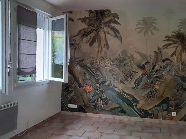 Appartement avec garage et cour privative
