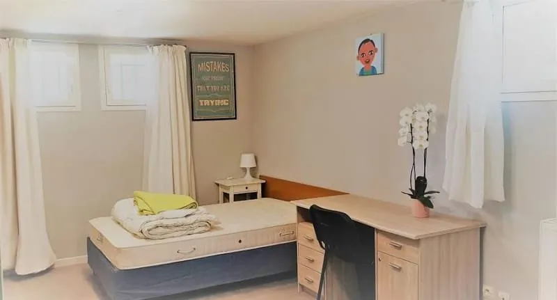 Photo 1