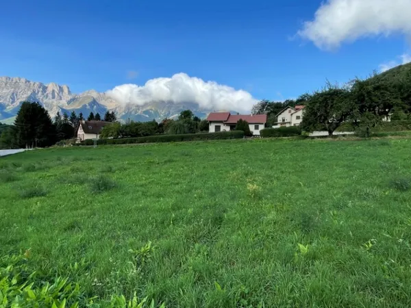 Terrain 1004 m²