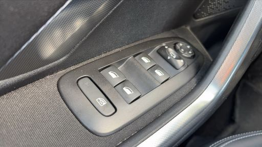 Peugeot 2008 1.2 PureTech 130 - Allure – 2018 – 66477 km – Essence – Boîte Manuelle — photo 8