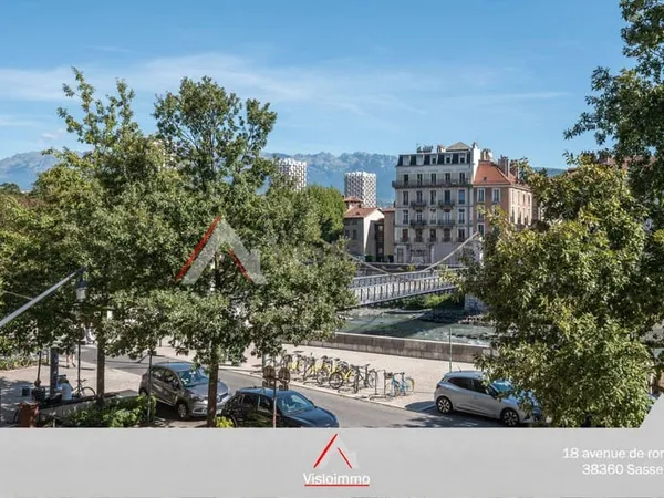 Appartement 5 pièces 103 m²