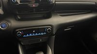 Toyota Yaris 116h Collection 5p MY22 — photo 26