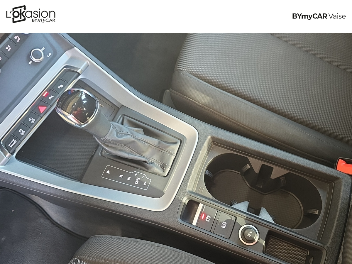 Audi Q3 35 TFSI 150 ch S tronic 7 — photo 22
