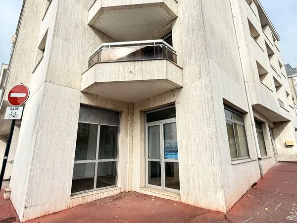 Local commercial 53 m² LIMOGES