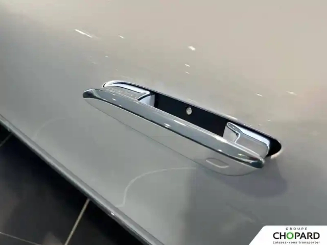 Mercedes Eqe 300 — photo 93