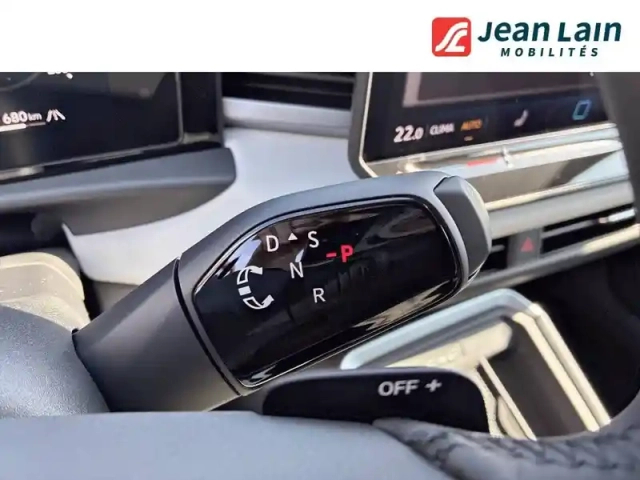 Volkswagen T-Roc 1.5 etsi evo2 hybrid 116 ch dsg7 — photo 31