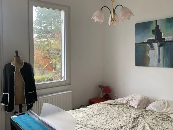 Loue chambre avec salle d'eau et accès maison, 80m² - 1 chambre, Saint-Rémy-lès-Chevreuse