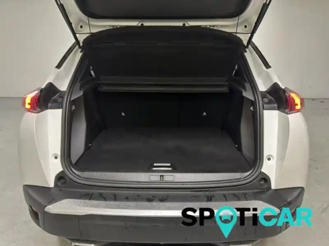 Peugeot 2008 1.2 puretech 130ch s&amp;s style — photo 6
