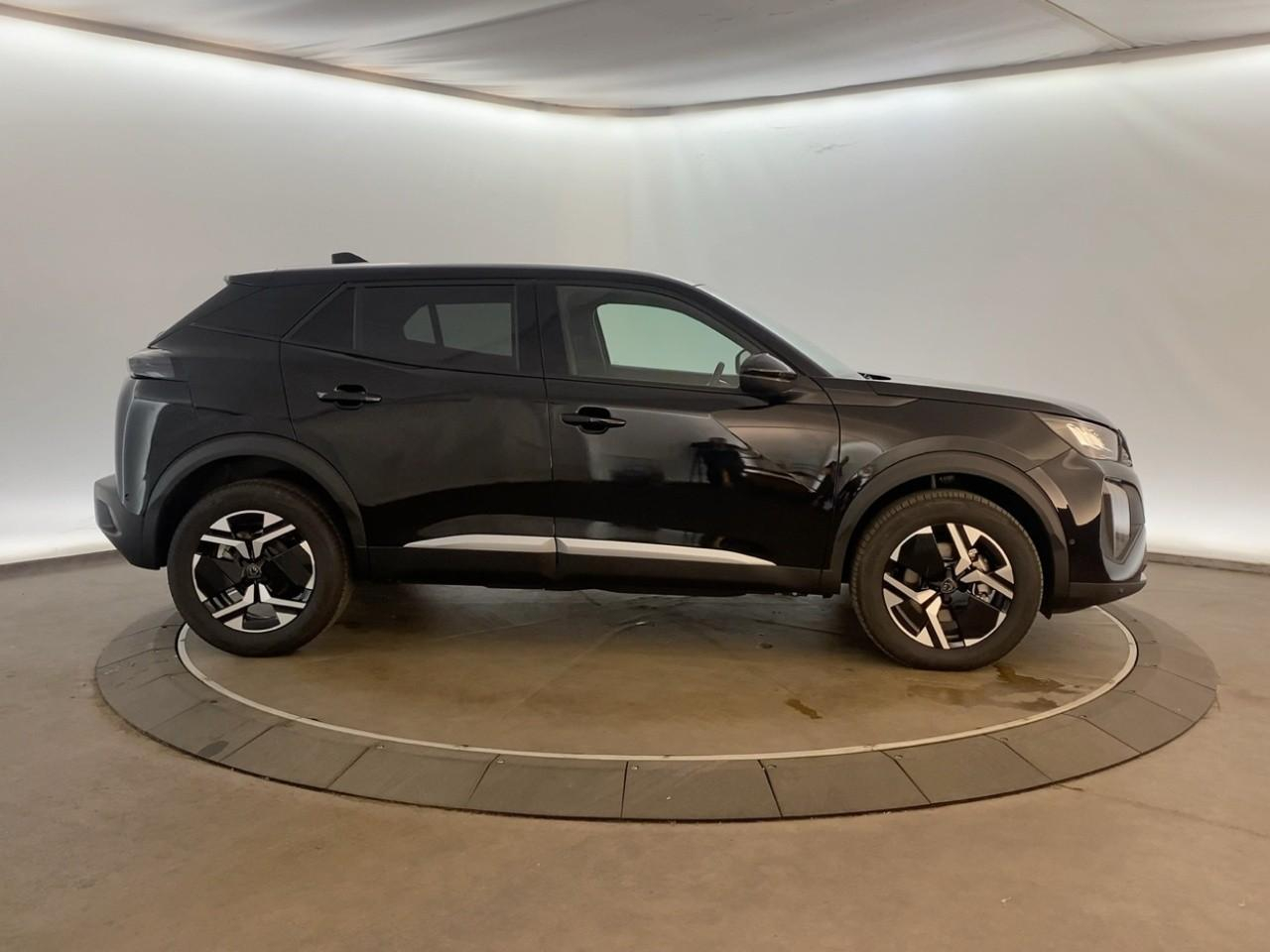 Peugeot 2008 hybrid 145 ch e-dcs6 allure — photo 4