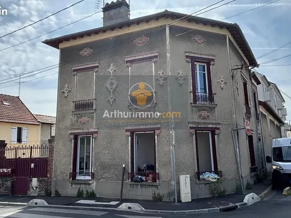 Immeuble 10 pièces 135 m²
