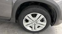 Peugeot 2008 1.2 PureTech 82ch E6.c Signature S&S — photo 20