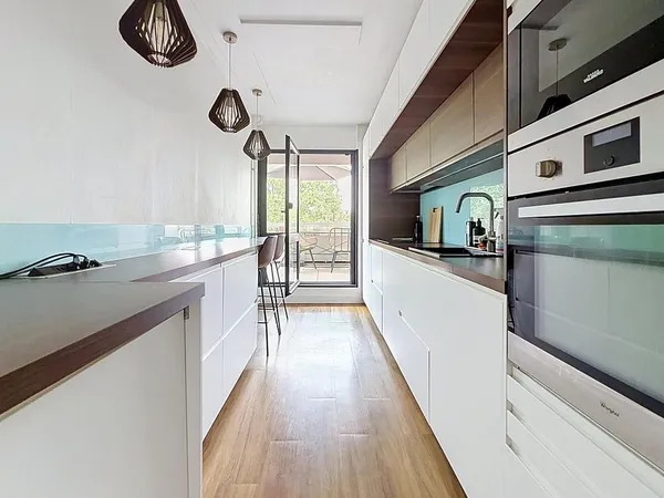 Appartement familial de 88 m² avec sa vue exceptionnelle en plein coeur du parc des Coudrays