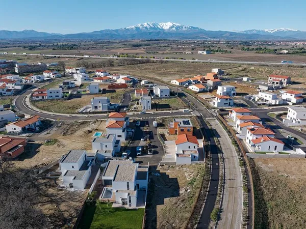 Terrain en lotissement 329 m²