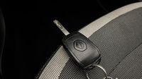 Renault Twingo 1.0 SCe 70ch Limited Euro6c — photo 16