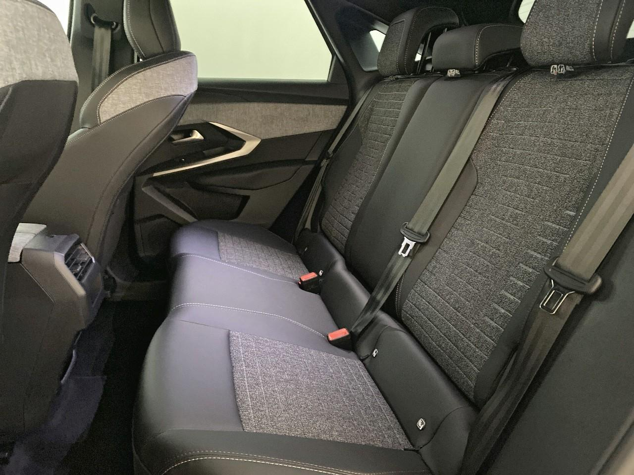 Peugeot 3008 hybrid 145 e-dcs6 allure business — photo 10