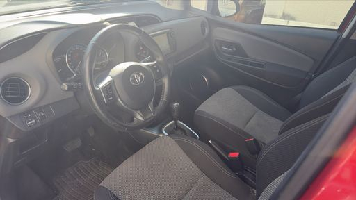 Toyota Yaris 1.5 VVT-i 100 Hybrid E-CVT - Dynamic – 2016 – 112597 km – Hybride essence – Boîte Automatique — photo 12