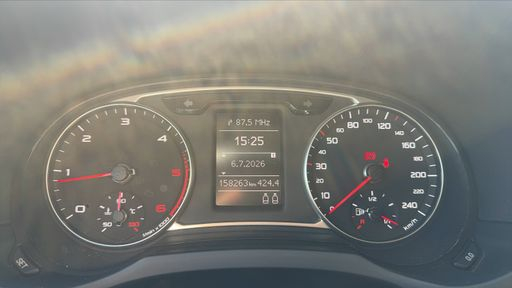 Audi A1 1.6 TDI 90 - Ambiente – 2013 – 158263 km – Diesel – Boîte Manuelle — photo 15