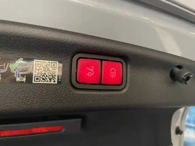 Mercedes Classe C 300 de 9g-tronic 4matic e-hybrid eq — photo 83