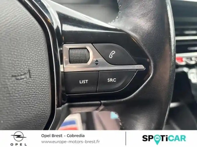 Peugeot 208 1.2 puretech 100ch s&amp;s active — photo 9