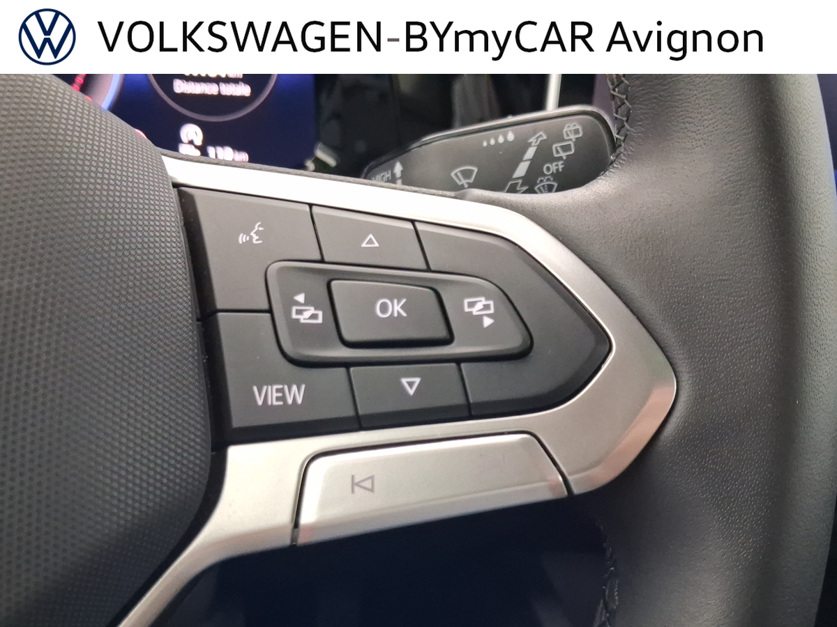 Volkswagen Golf 1.5 eTSI EVO2 116 DSG7 — photo 31