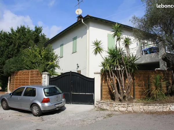 Appartement 6 pièces 151 m²