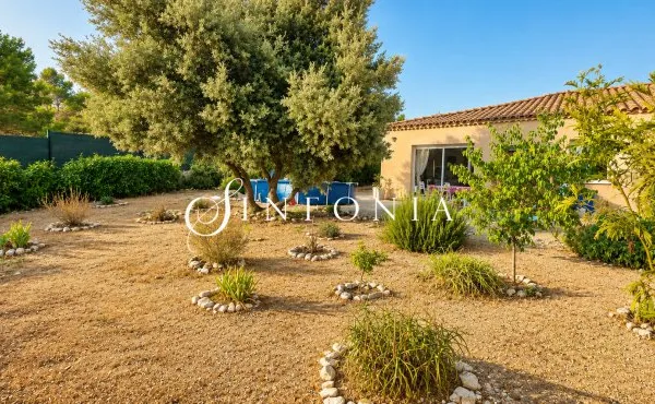 VILLA CONTEMPORAINE DE PLAIN-PIED À CABRIÈRES