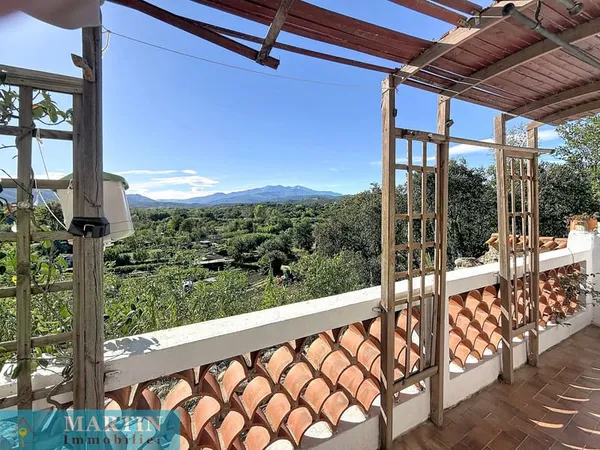 Charmante maison de village atypique avec terrasse vue Canig