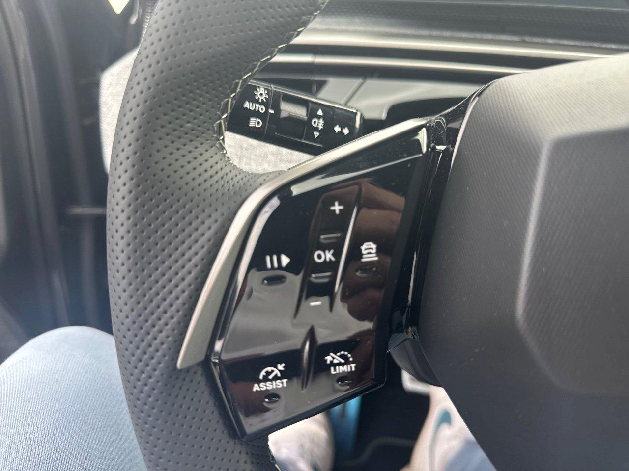 Peugeot 5008 hybrid 145ch gt e-dcs6 — photo 8
