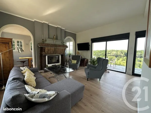 Propriété 8 pièces 190 m²