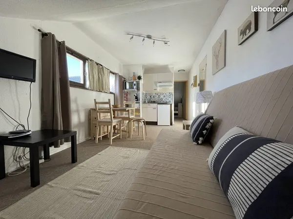 Un grand bol d'air , Superbagneres au pied des pistes T2
