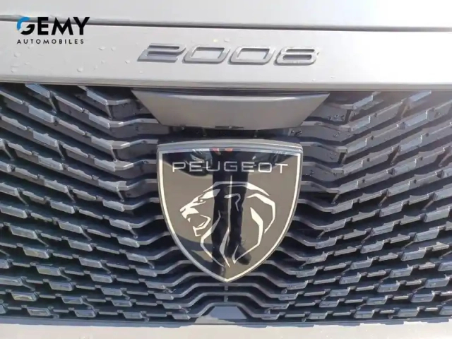 Peugeot 2008 puretech 100 s&amp;s bvm6 — photo 20