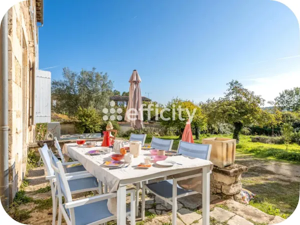 Maison 6 pièces 230 m²