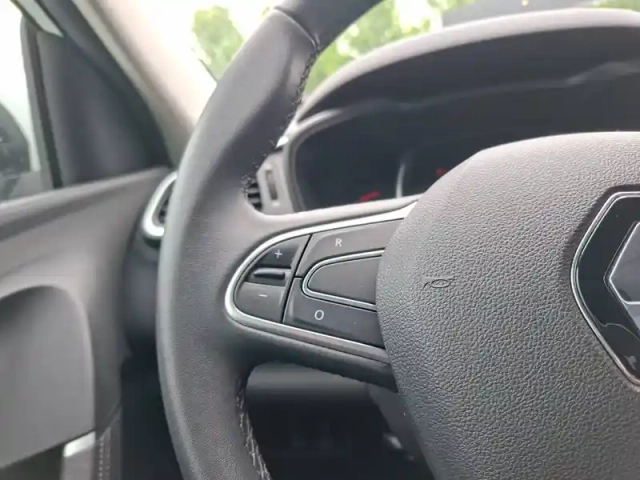 Renault Kadjar blue dci 115 — photo 23