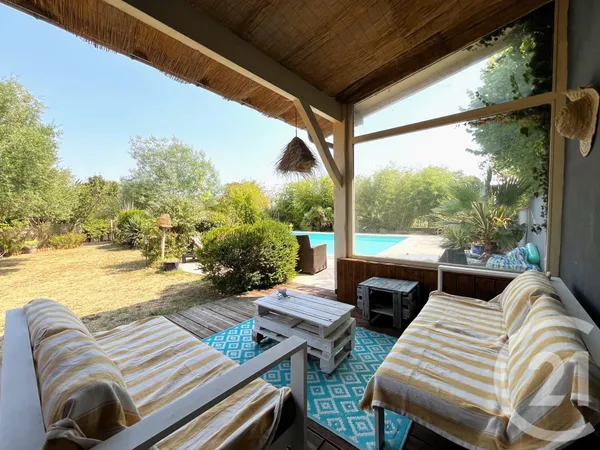 Maison 8 pièces 215 m²