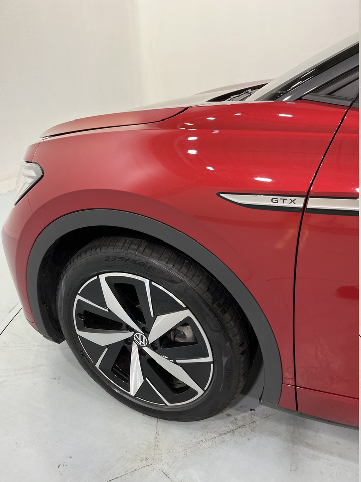 Volkswagen ID.4 — photo 33