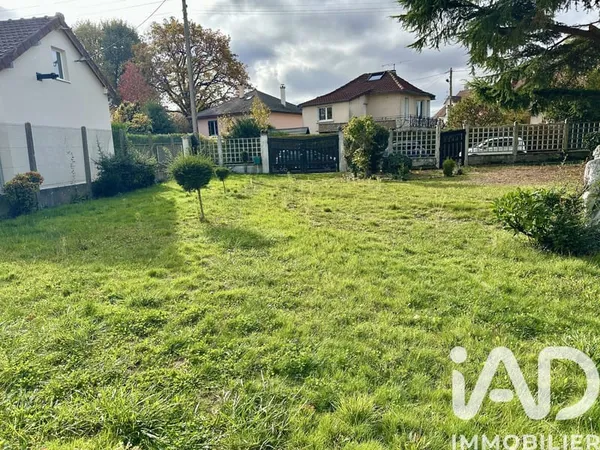 Terrain 547 m²
