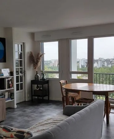 Appartement . 4 pièces . 77m2