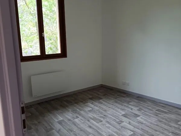 Particulier, appartement St baldoph de 27 m2