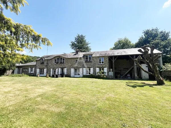 Maison 8 pièces 218 m²