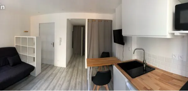 Studio meublé hypercentre - Place Herrenberg - 2ème étage